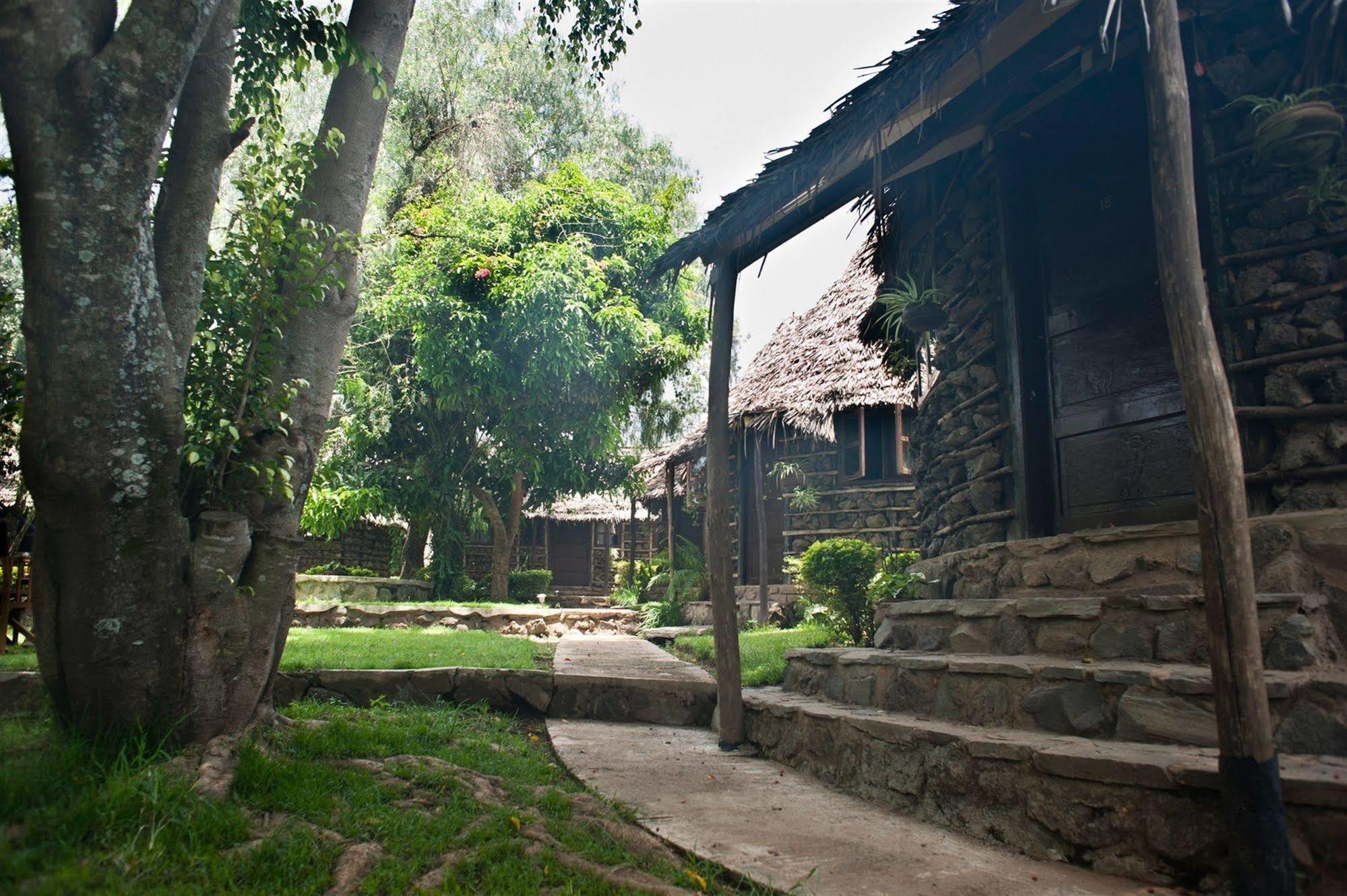 L Oasis Lodge And Restaurant Αρούσα Εξωτερικό φωτογραφία