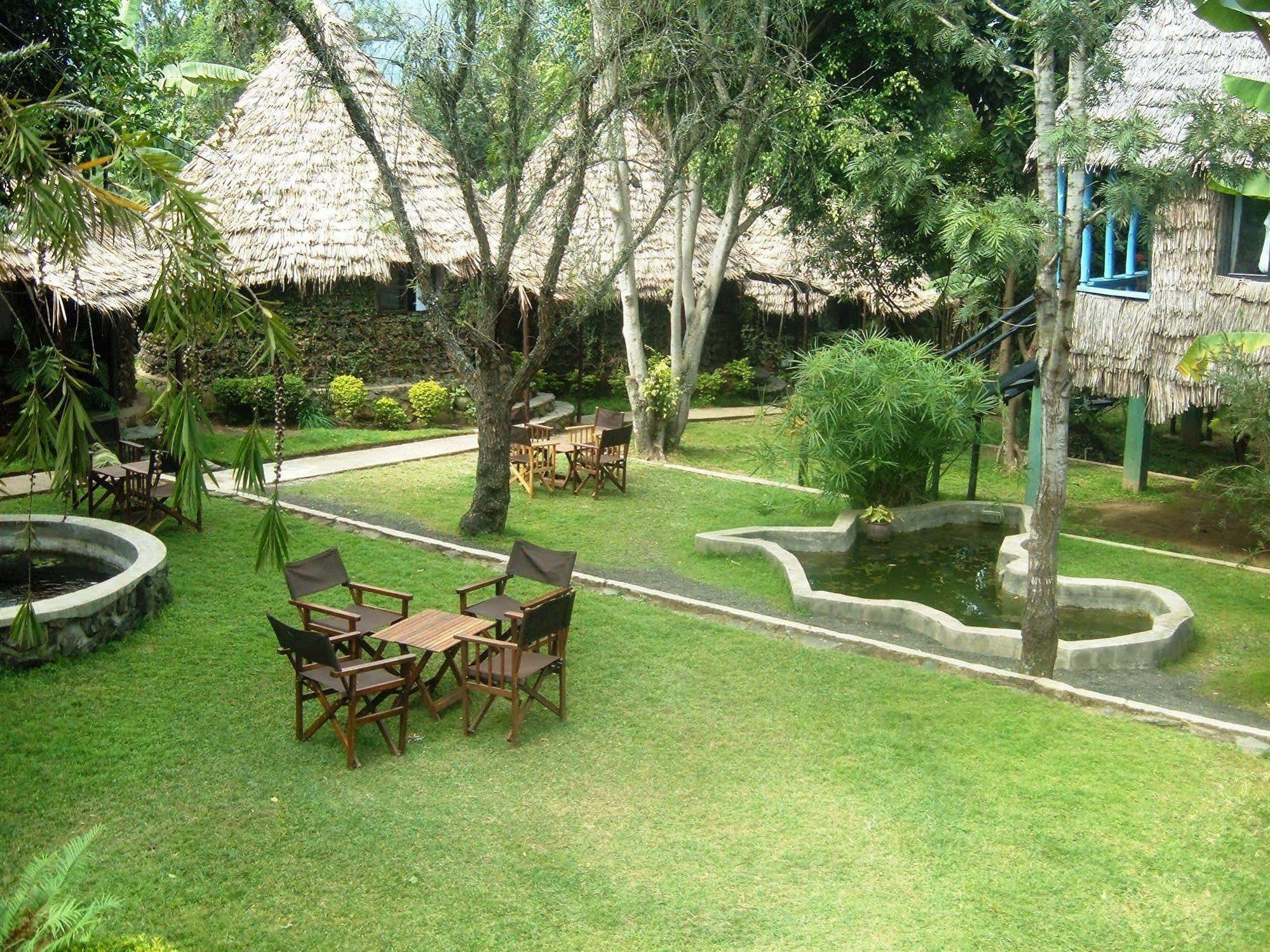 L Oasis Lodge And Restaurant Αρούσα Εξωτερικό φωτογραφία