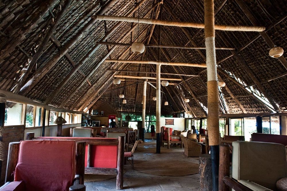 L Oasis Lodge And Restaurant Αρούσα Εξωτερικό φωτογραφία